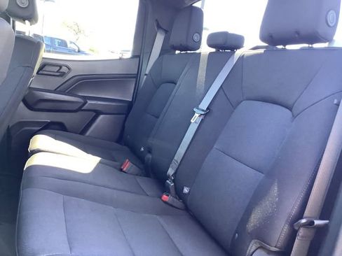 Used 2023 Chevrolet Colorado W/T image 20