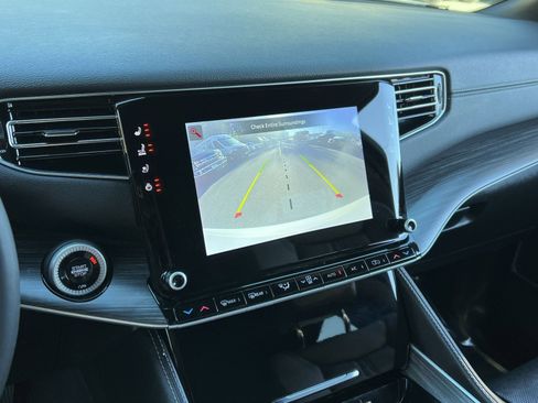 Used 2024 Jeep Wagoneer L Series II w/ Flexible Seating Group image 17