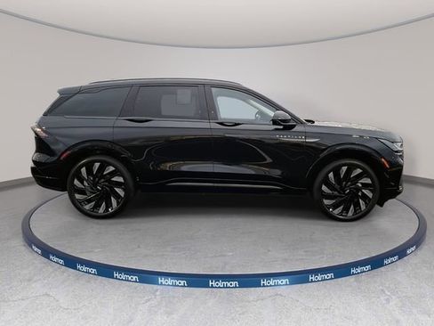 New 2026 Lincoln Nautilus Reserve AWD/4WD image 4