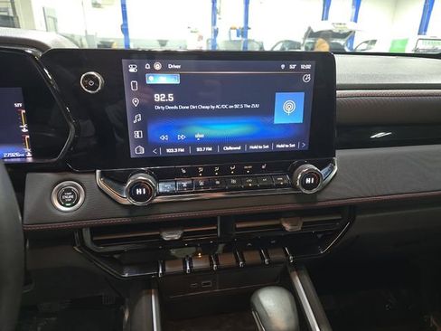 Used 2023 Chevrolet Colorado Z71 w/ Z71 Convenience Package 2 image 22