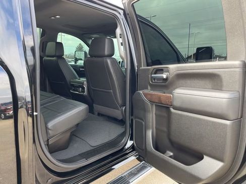 Used 2022 GMC Sierra 2500 Denali w/ Denali Ultimate Package image 19