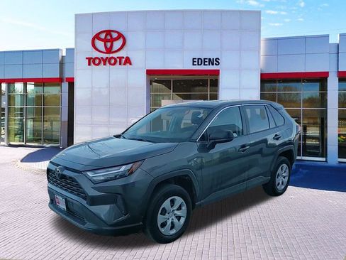 Used 2024 Toyota RAV4 LE image 11