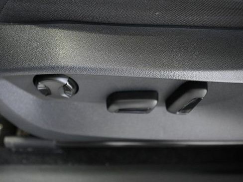 Used 2024 Volkswagen Tiguan SE R-Line image 26