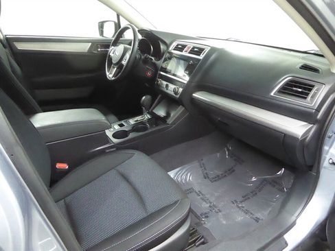 Used 2017 Subaru Outback 2.5i Premium image 22