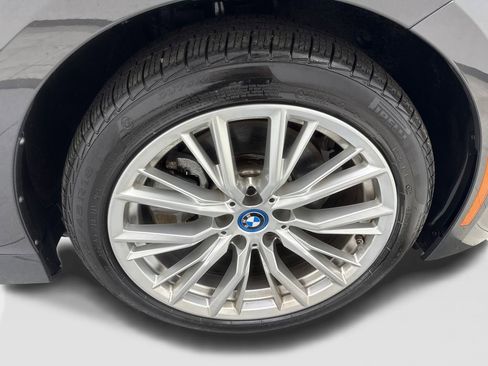 Used 2023 BMW 330e xDrive w/ Premium Package AWD/4WD image 82