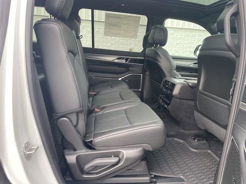 New 2026 Jeep Grand Wagoneer 4WD image 16