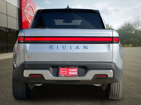 Used 2023 Rivian R1T Adventure image 8