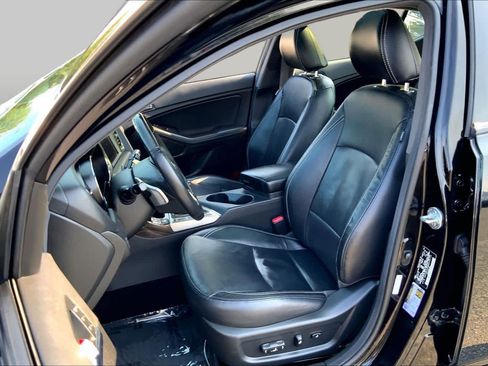 Used 2013 Kia Optima SX w/ Limited Pkg FWD image 8