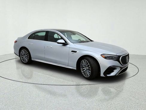 Used 2025 Mercedes-Benz E 53 AMG e 4MATIC Sedan image 5