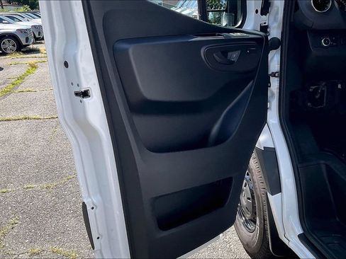 Used 2026 Mercedes-Benz Sprinter 2500 image 16