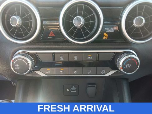 Used 2023 Nissan Sentra S FWD image 28