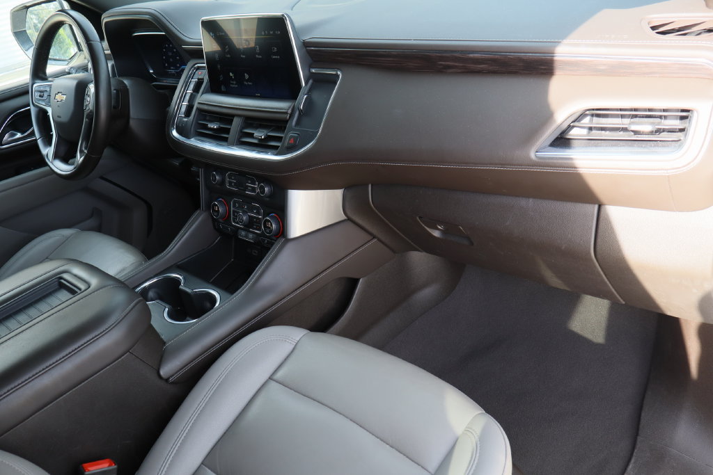 Certified 2024 Chevrolet Suburban LT RWD image 32