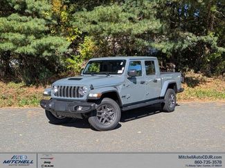 New 2025 Jeep Gladiator Sport video 1