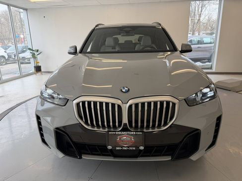 Used 2024 BMW X5 xDrive40i w/ M Sport Package image 65