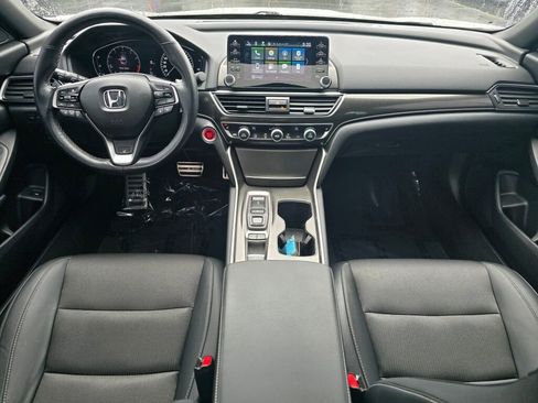 Used 2022 Honda Accord Sport image 2