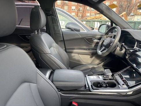 Used 2025 Audi Q7 3.0T Prestige w/ Prestige Package image 10