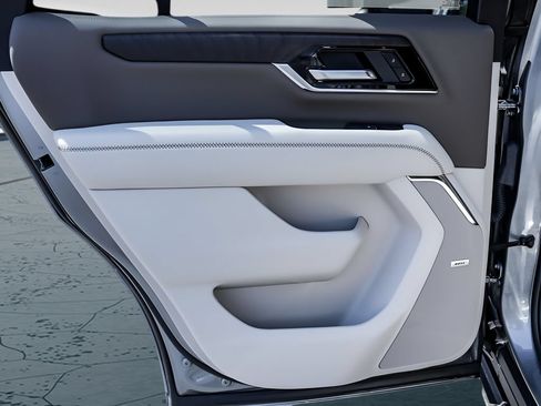 New 2026 GMC Yukon Denali w/ Sun & Power Step Package AWD/4WD image 29