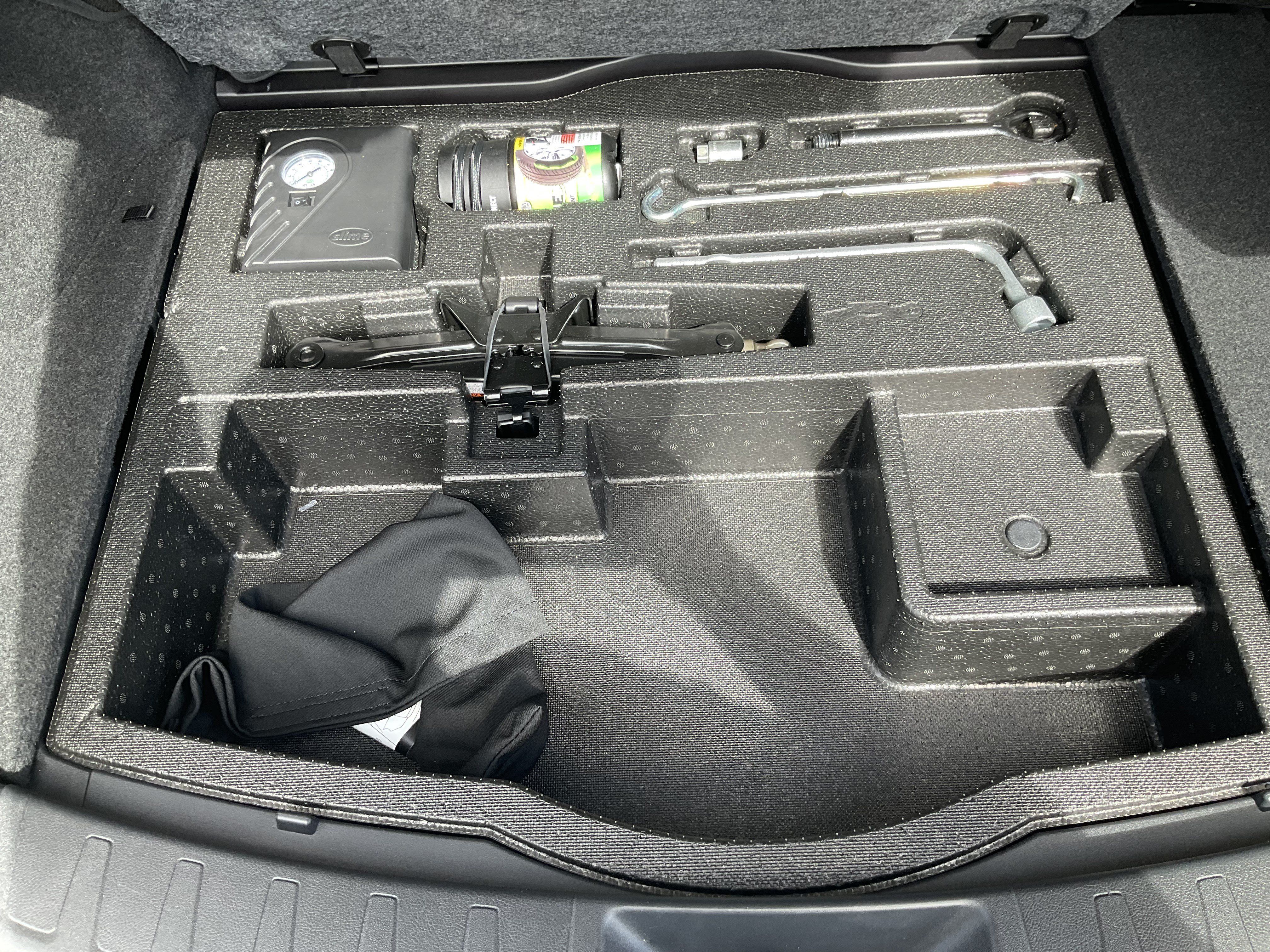Used 2021 Lexus UX 250h w/ Premium Package AWD/4WD image 44