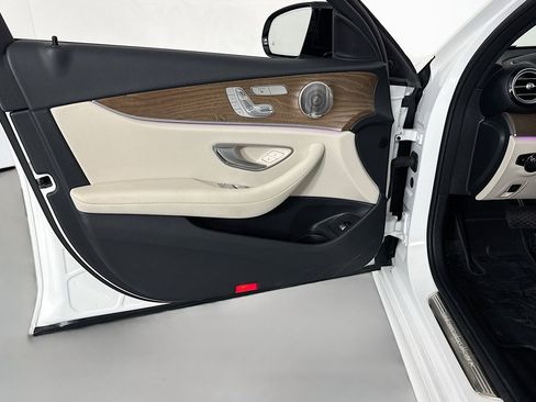 Certified 2023 Mercedes-Benz E 450 4MATIC Sedan w/ Premium Package image 21