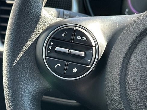 Used 2023 Kia Soul LX w/ LX Technology Package image 17