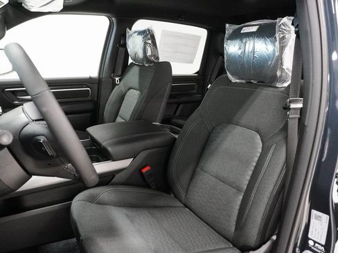 New 2026 RAM 1500 Big Horn AWD/4WD image 11