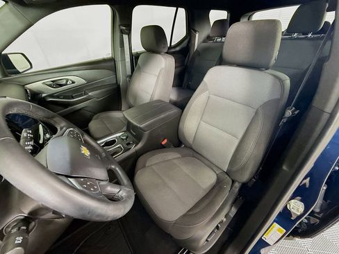 Used 2023 Chevrolet Traverse LT image 20