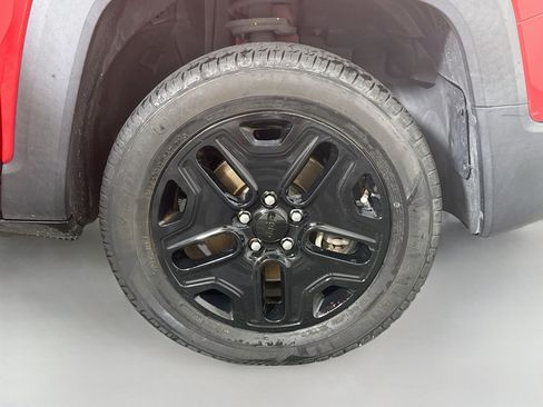 Used 2018 Jeep Renegade Sport w/ Power & Air Group AWD/4WD image 32