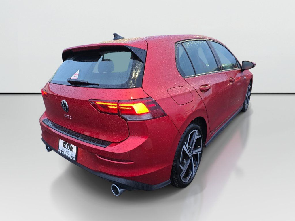 New 2026 Volkswagen GTI SE FWD image 3