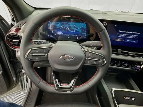 New 2026 Chevrolet Equinox RS FWD image 13