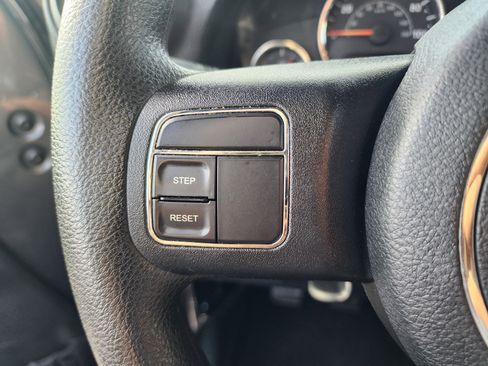 Used 2016 Jeep Wrangler Unlimited Sport image 29