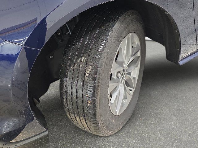 Certified 2026 Toyota Sienna XLE FWD image 26