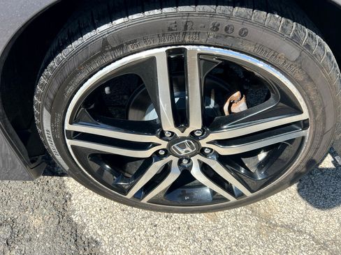 Used 2017 Honda Accord Sport Special Edition image 9