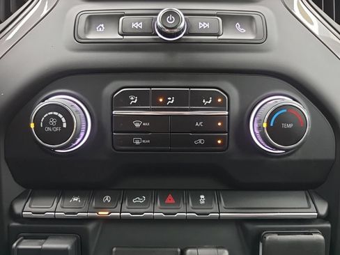 Certified 2023 Chevrolet Silverado 1500 Custom AWD/4WD image 33
