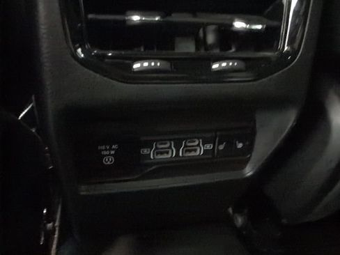 Used 2024 Jeep Grand Cherokee Limited AWD/4WD image 31
