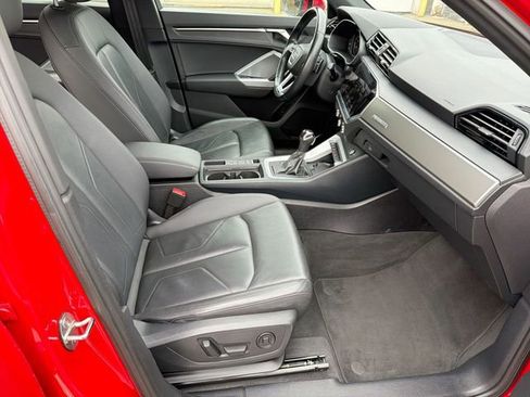 Used 2024 Audi Q3 2.0T Premium image 26