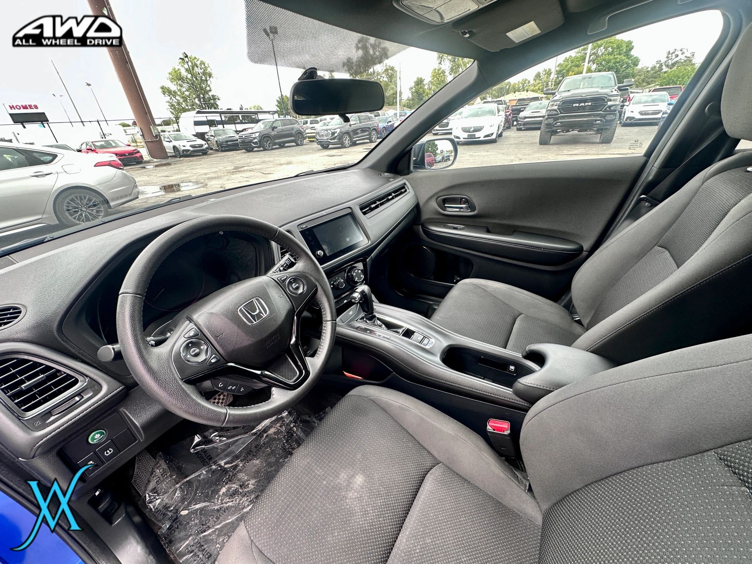 Used 2022 Honda HR-V Sport image 14