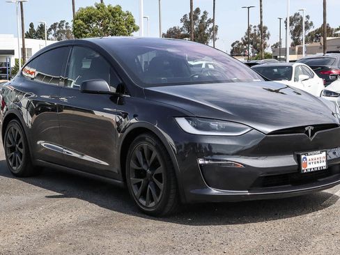 Used 2024 Tesla Model X AWD/4WD image 3