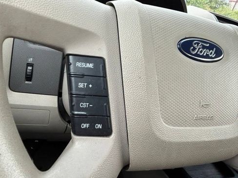 Used 2008 Ford Escape XLS FWD image 20