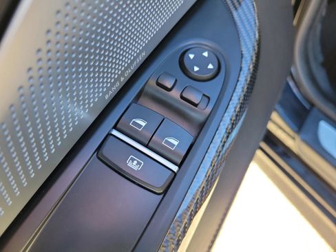 Used 2015 BMW M6 Coupe image 17