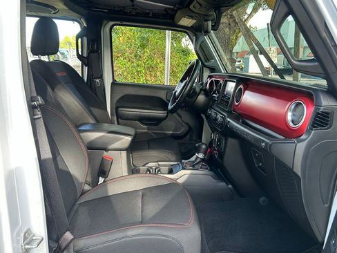 Certified 2022 Jeep Wrangler Unlimited Rubicon image 30