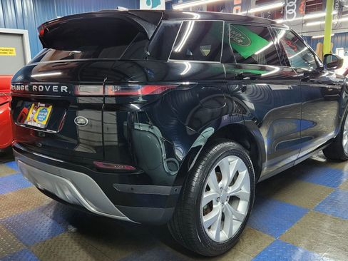 Used 2020 Land Rover Range Rover Evoque SE image 3