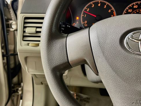 Used 2010 Toyota Corolla LE FWD image 19