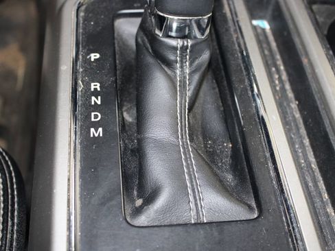 Used 2019 Ford F150 Lariat image 31