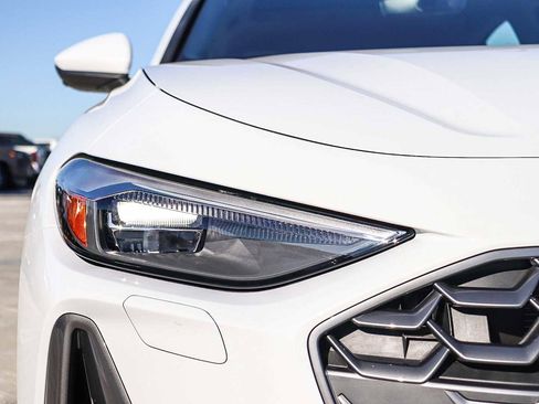 Used 2025 Audi A5 2.0T Premium w/ Convenience Package image 9