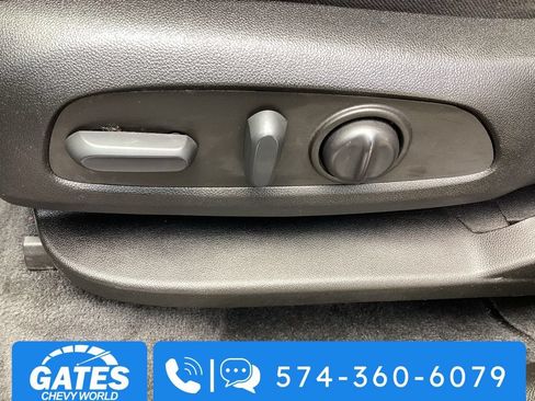 Used 2024 Chevrolet Blazer LT w/ Convenience Package FWD image 16