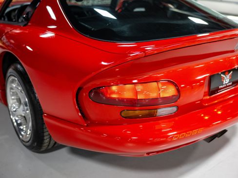 Used 1997 Dodge Viper GTS RWD image 34