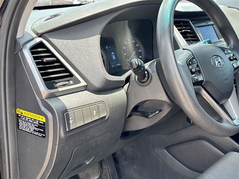 Used 2018 Hyundai Tucson SE AWD/4WD image 10