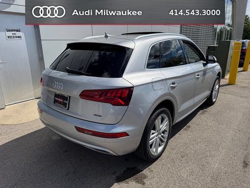 Used 2020 Audi Q5 2.0T Premium Plus w/ Premium Plus Package AWD/4WD image 3