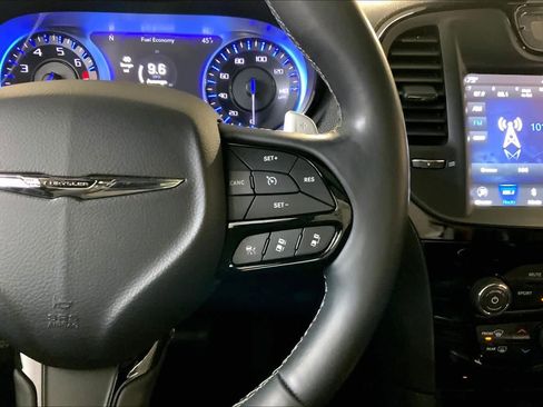 Used 2019 Chrysler 300 S w/ 300S Premium Group image 24