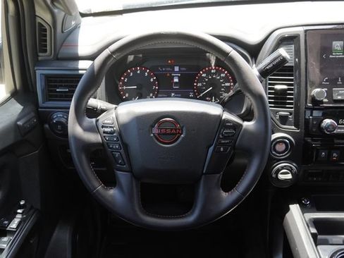 Used 2024 Nissan Titan PRO-4X w/ Pro-4x Convenience Package AWD/4WD image 17